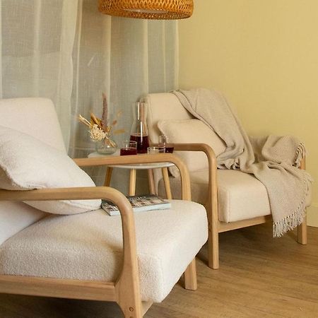 Bed and Breakfast For Me Formidable L'Isle-Jourdain  Esterno foto