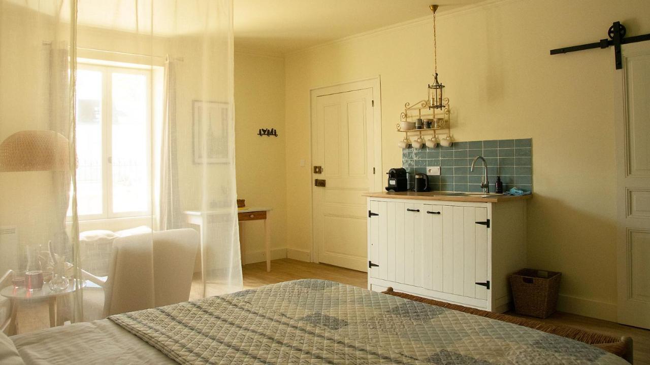 Bed and Breakfast For Me Formidable L'Isle-Jourdain  Esterno foto