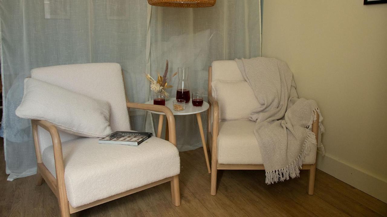Bed and Breakfast For Me Formidable L'Isle-Jourdain  Esterno foto