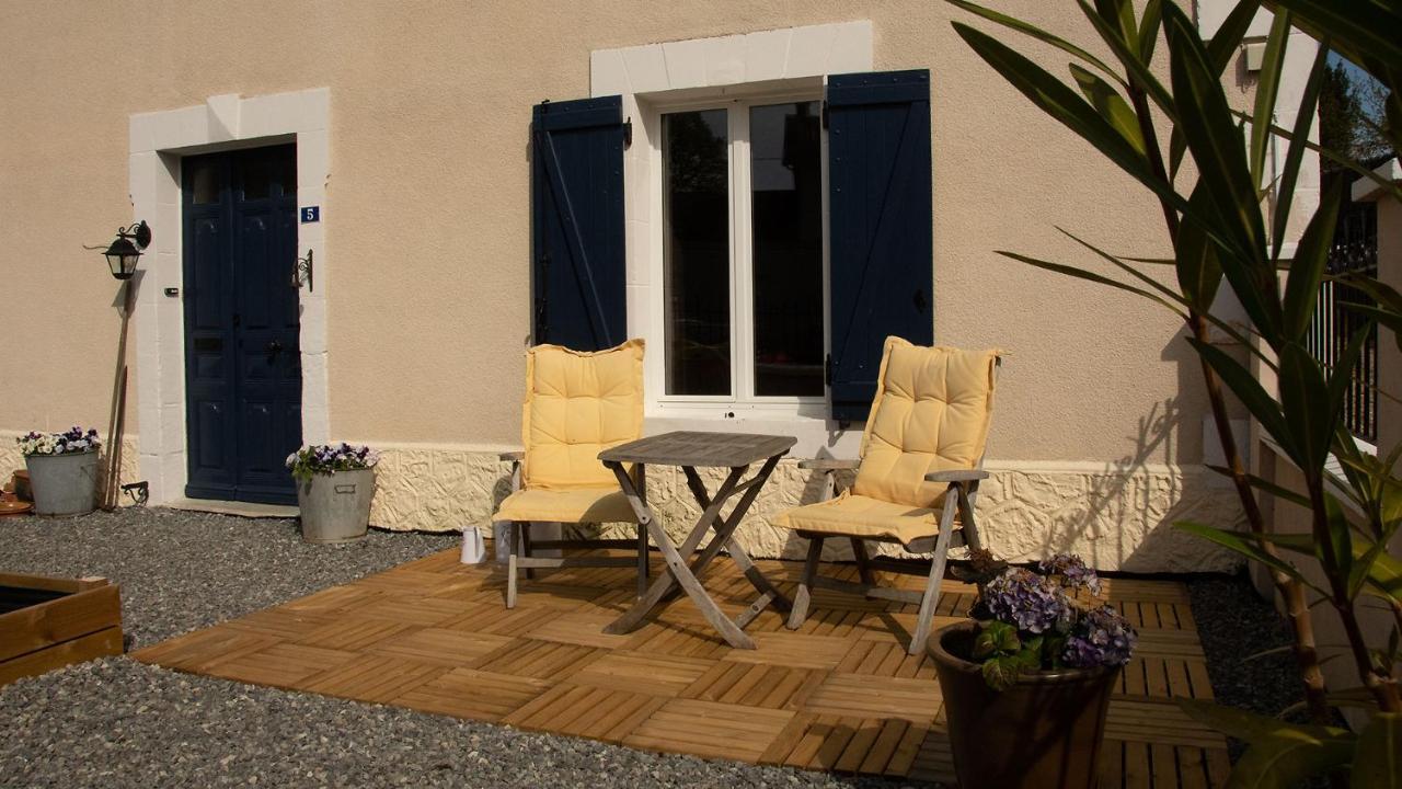 Bed and Breakfast For Me Formidable L'Isle-Jourdain  Esterno foto