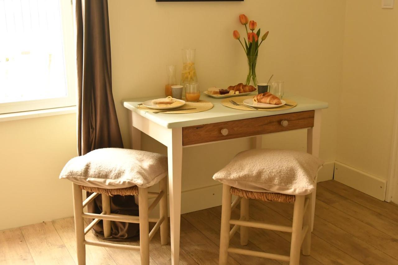 Bed and Breakfast For Me Formidable L'Isle-Jourdain  Esterno foto